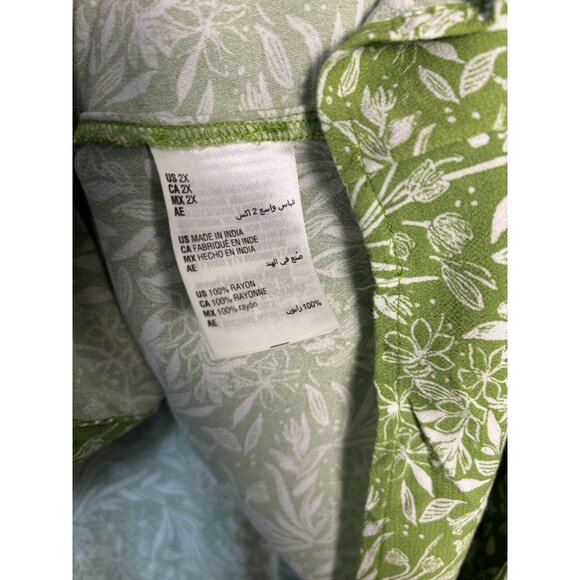 Style & Co Women's Plus Size (2X) Floral Printed Button-Front Blouse Green NWOTs - Picture 7 of 8